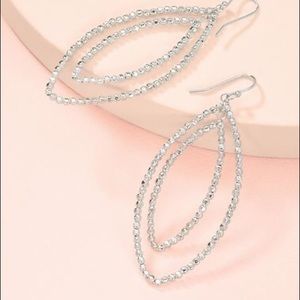 Stella & Dot Bardot Hoops